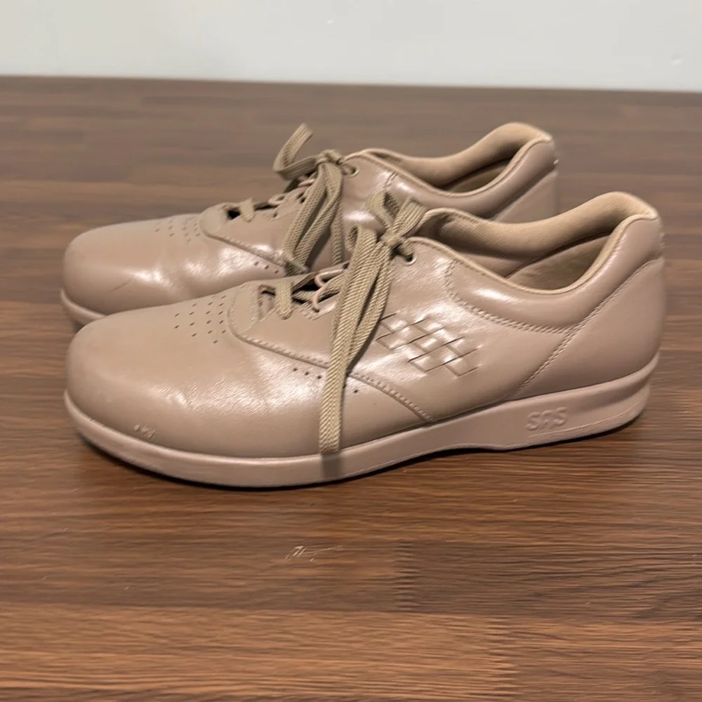 SAS‎ Shoes Womens Sz 10N Free Time Walking Comfort Sneakers Tripad Leather Beige